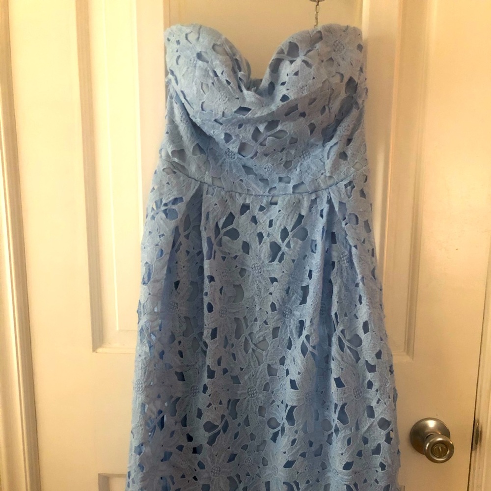 Crochet lace strapless dress